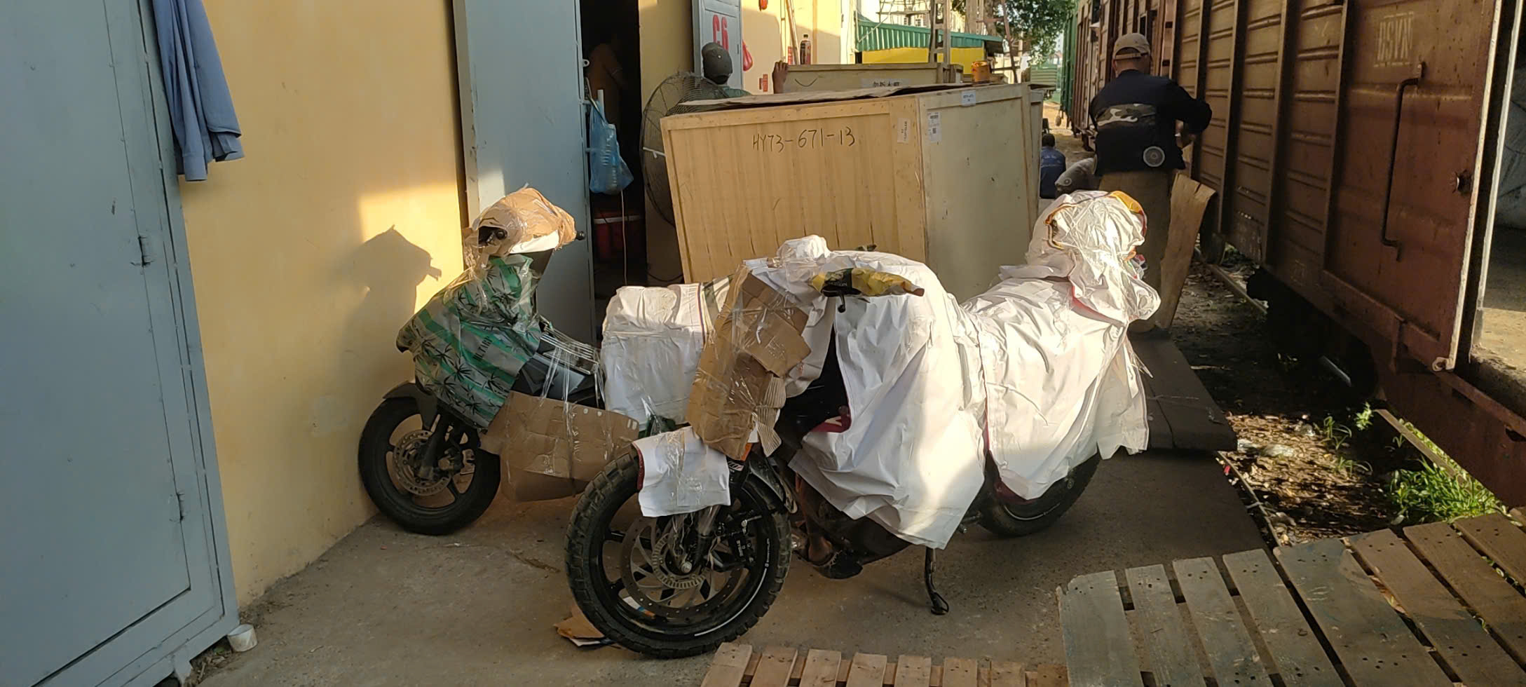 Bảng giá vận chuyển đường sắt ô tô và xe máy mới nhất